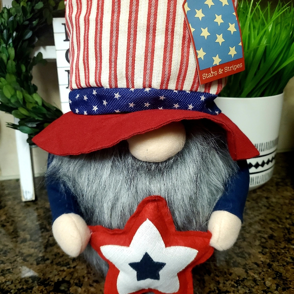 NWT Stars and Stripes Patriotic Gnome